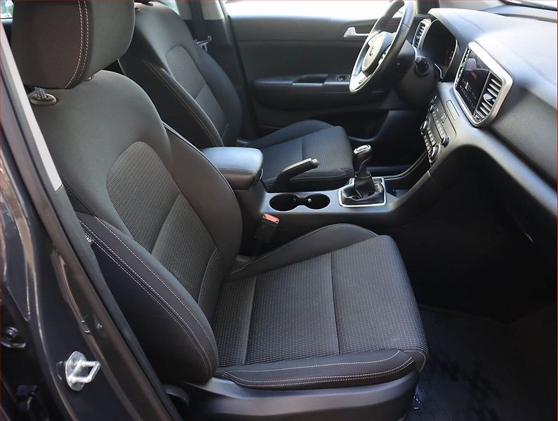 Kia Sportage (2021) Gold 1.6 T-GDI - fotka 9 z 22