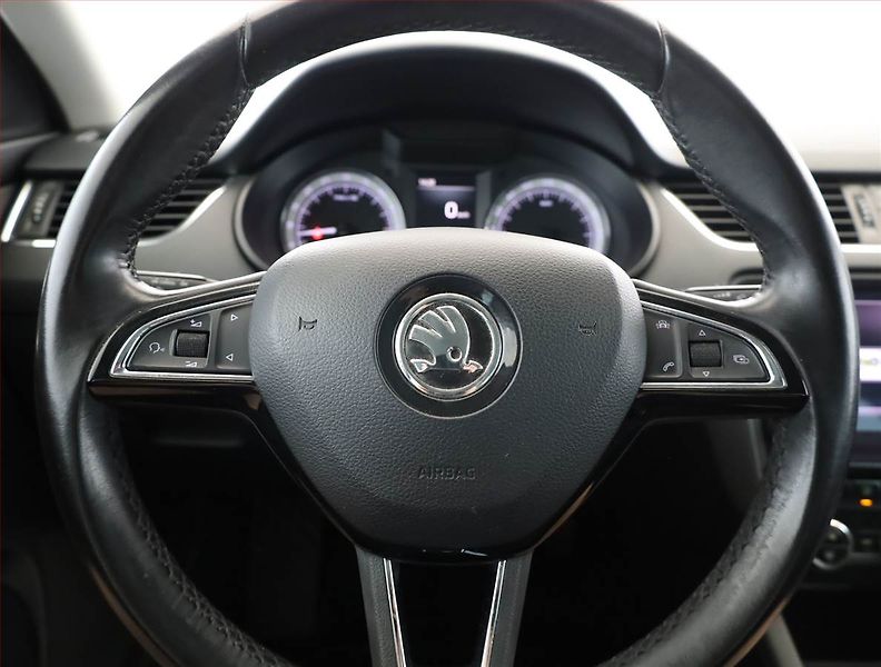 Škoda Octavia (2017) Ambition Plus 1.6 TDI - fotka 8 z 22