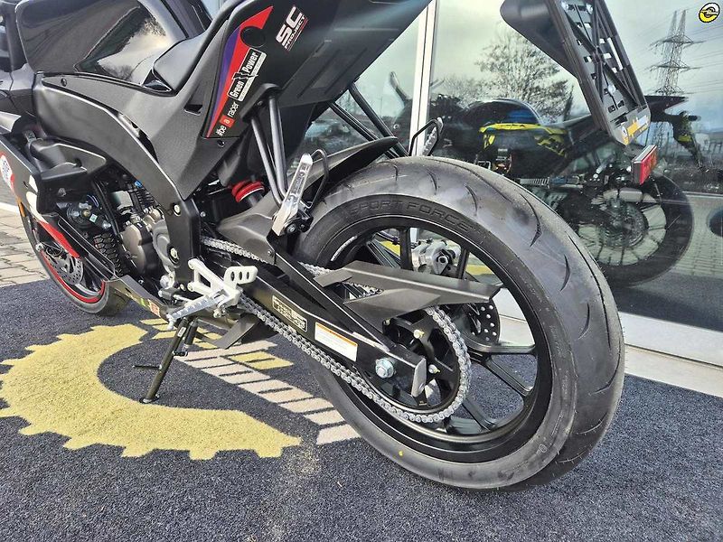 Aprilia RS 125 (2026) GP Replica E5+ - fotka 15 z 19