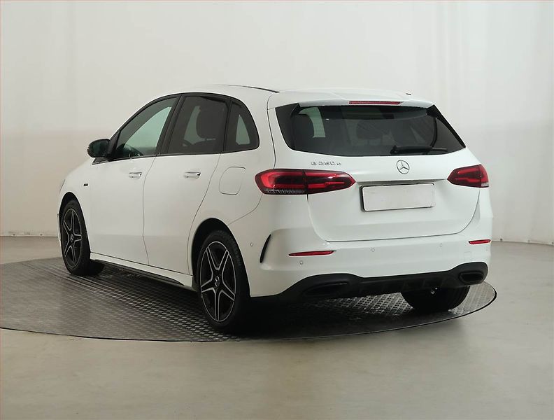 Mercedes-Benz Třídy B (2021) B 250 e - fotka 4 z 20