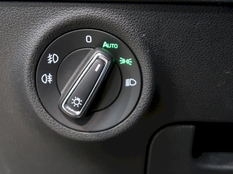Škoda Karoq (2021) STYLE 1.5TSI 110KW DSG TAŽNÉ - fotka 17 z 40