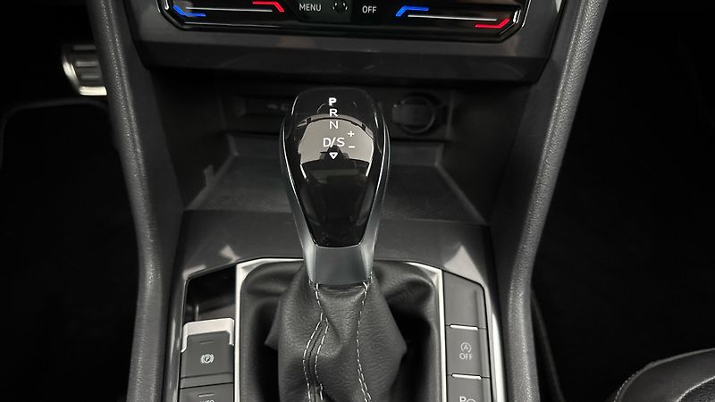 Volkswagen Tiguan Allspace 2.0 TDI DSG 4motion R-Line - fotka 29 z 36