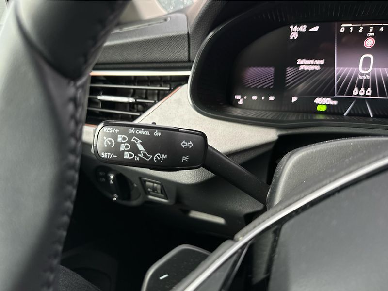 Škoda Kamiq 1.0TSI 7DSG TopSelection 85kW - fotka 14 z 18