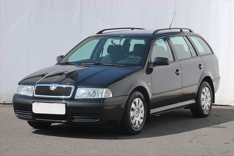 Škoda Octavia (2005) 1.6, Serv.kniha, po STK - fotka 2 z 14