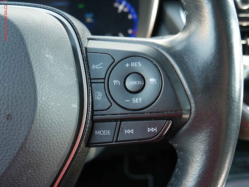 Toyota Corolla (2021) 1.8Hybrid, 2.maj,ČR - fotka 15 z 21