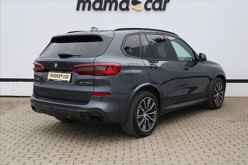 BMW X5 xDrive 30d 195kW M PAKET ČR - fotka 7 z 30