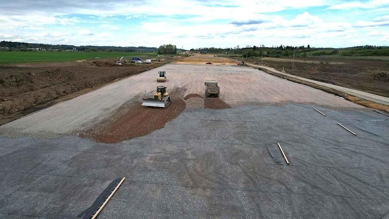 Snímky z výstavby dálnice D35 Džbánov - Litomyšl, duben 2025