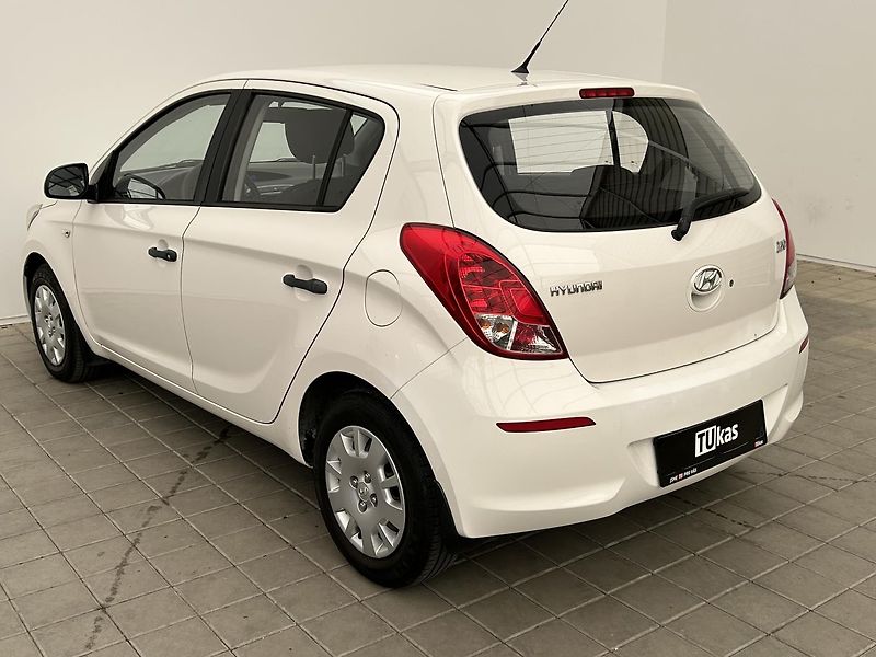 Hyundai i20 1.2 i Family - fotka 3 z 20