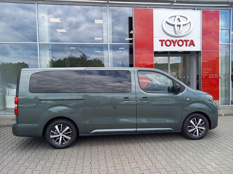 Toyota ProAce Verso 2,2 L2 Family - fotka 4 z 13