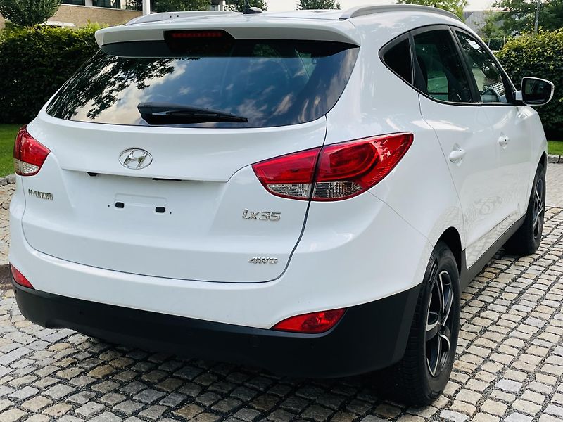 Hyundai ix35 2.0i 4x4 1MAJIITEL KAMER TAŽNÉ - fotka 12 z 46