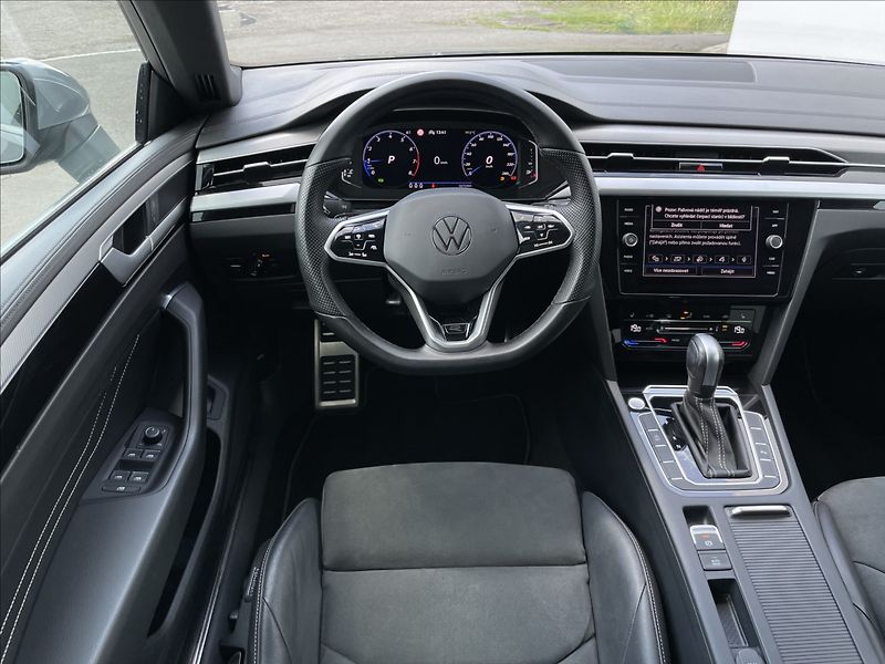 Volkswagen Arteon 2,0 TSI DSG R-Line Kamera - fotka 7 z 24