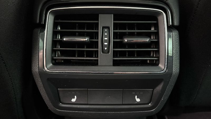 Škoda Karoq 2.0 TDI Style - fotka 22 z 31