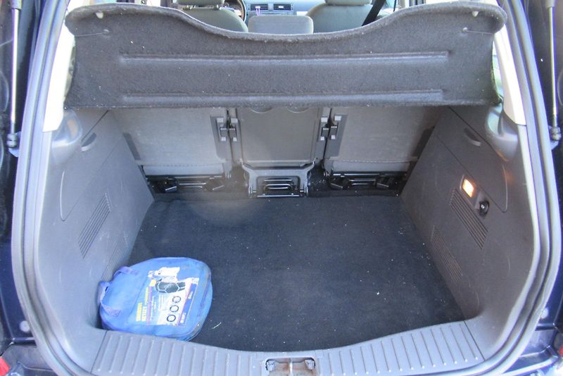 Ford C-MAX 1.8i NA OPRAVU NEBO ND - fotka 19 z 19