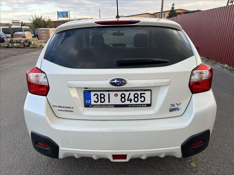 Subaru XV 2,0 D 4x4 108KW KAMERA SERVIS - fotka 7 z 44