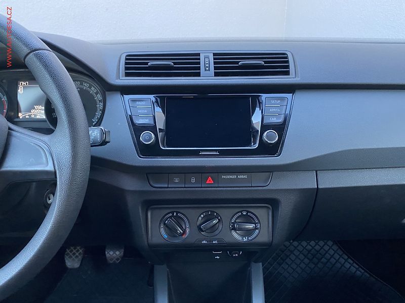 Škoda Fabia (2019) 1.0 TSi, 1.maj,ČR, Active - fotka 12 z 16