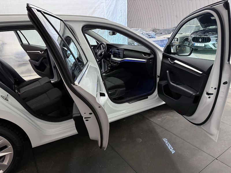Škoda Octavia (2023) 2.0 Tdi, Style.ČR,ACC,LED - fotka 14 z 45