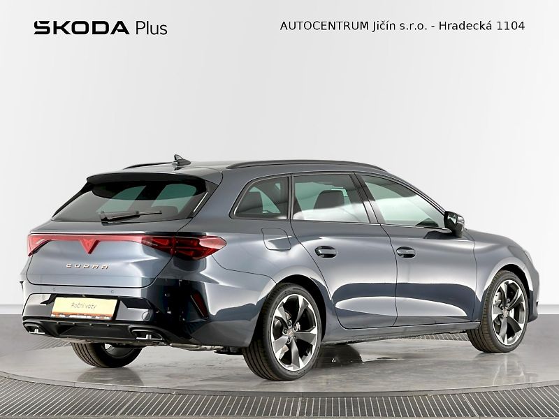 Cupra Leon (2026) ST 2.0 TSI 150kW 4x4 DSG - fotka 2 z 32