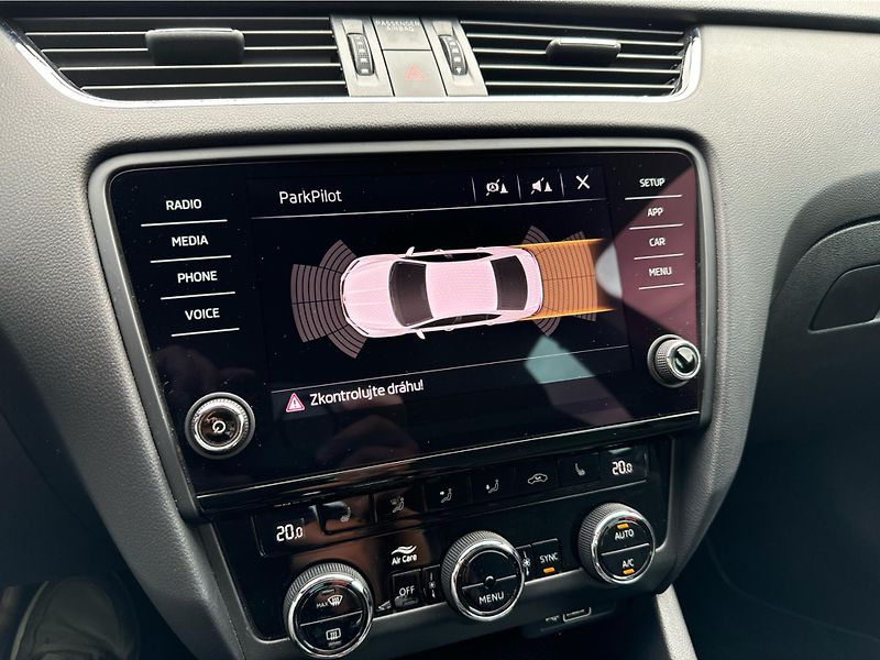 Škoda Octavia RS 2.0FSI 169KW - fotka 15 z 22