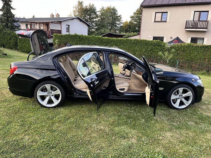 BMW Řada 7 740 LI,LONG,240KW,MINISTERSTVO - fotka 30 z 49