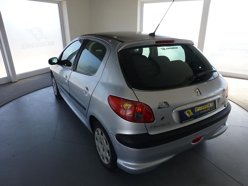 Peugeot 206 (2006) 1,4i**KLIMATIZACE**5DV - fotka 7 z 23