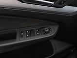 Volkswagen Golf (2023) Life 2.0 TDI, Automat - náhled 22