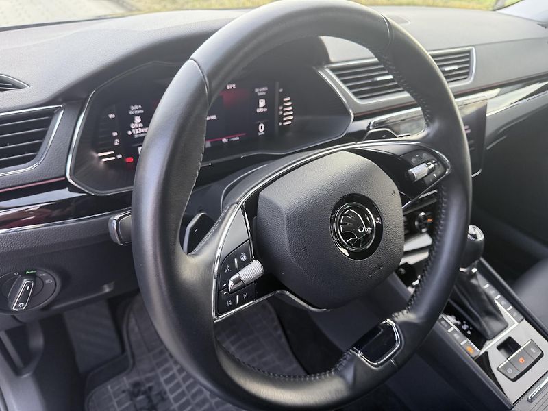 Škoda Superb (2023) 2,0tdi 147kw L&K 4x4 DSG - fotka 45 z 80