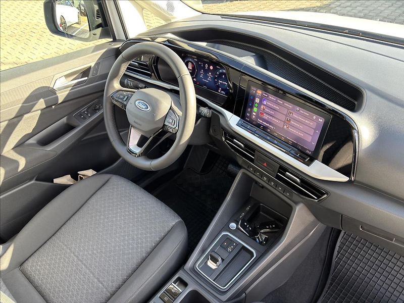Ford Tourneo Connect 2,0 EcoBlue 90kW Titanium L2 - fotka 23 z 50