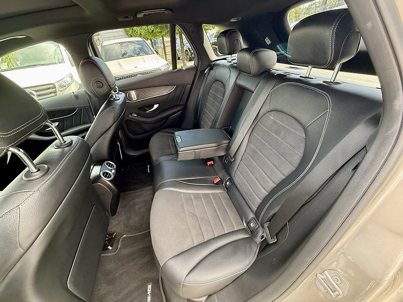 Mercedes-Benz GLC (2021) 220 d 4MATIC - fotka 16 z 50