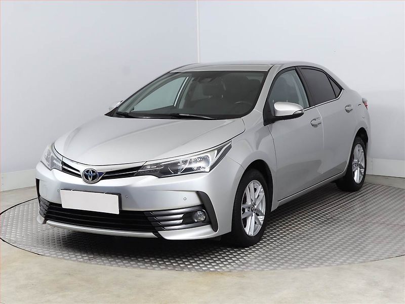 Toyota Corolla (2018) 1.6 Valvematic, Serv.kniha - fotka 2 z 16