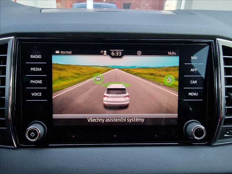 Škoda Karoq 2.0 TDI Style DSG,ČR,1.Maj - fotka 28 z 50
