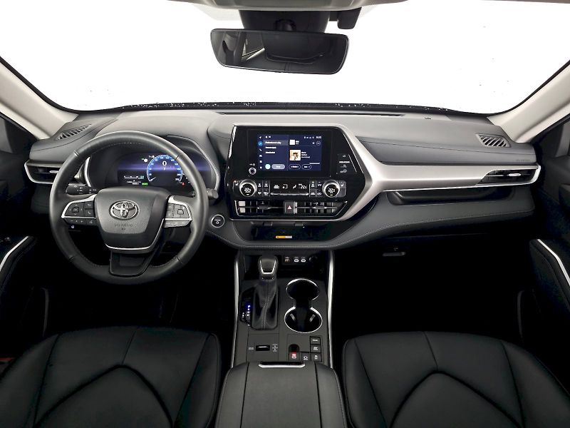 Toyota Highlander (2024) 2.5 HEV 248k 4X4 COMFORT - fotka 9 z 27