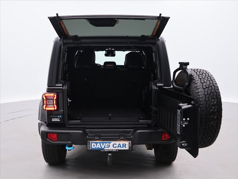 Jeep Wrangler 2,0 4xe 200kW Unlim. Rubicon C - fotka 9 z 34