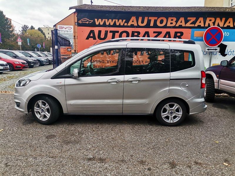 Ford Tourneo Courier 1.0i EB 74kw Winter Paket - fotka 2 z 26