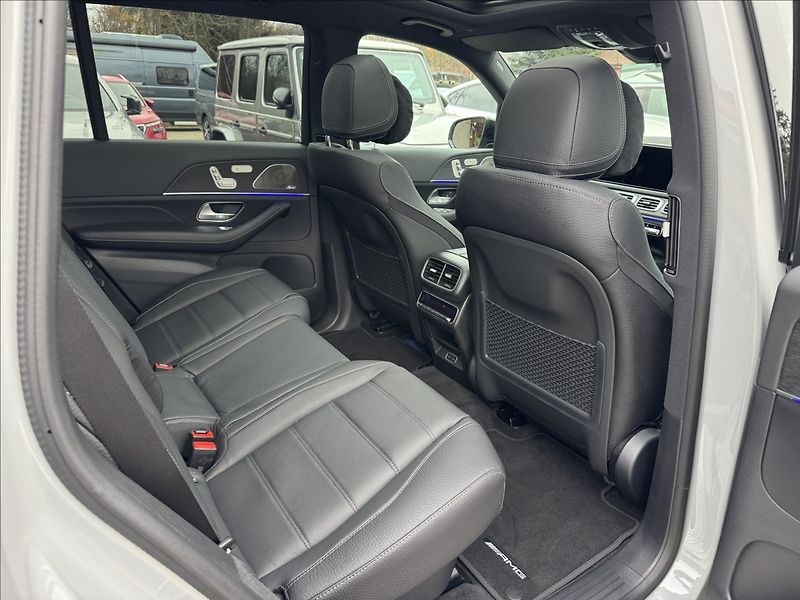 Mercedes-Benz GLS 450d AMG 4Matic - fotka 31 z 40