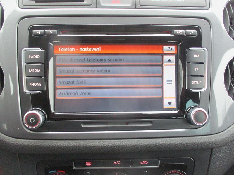 Volkswagen Tiguan 1.4TSi*BMT*ROZVODY*BEZ KOROZE - fotka 19 z 44