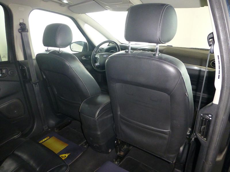 Ford S-MAX (2011) 2,2TDCI-147KW*VYHŘ.SEDADLA - fotka 22 z 25