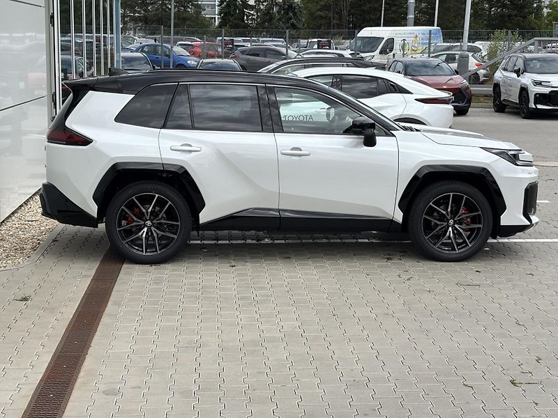 Toyota RAV4 (2026) GR SPORT 2,5 HEV 4X4 AT - fotka 13 z 14