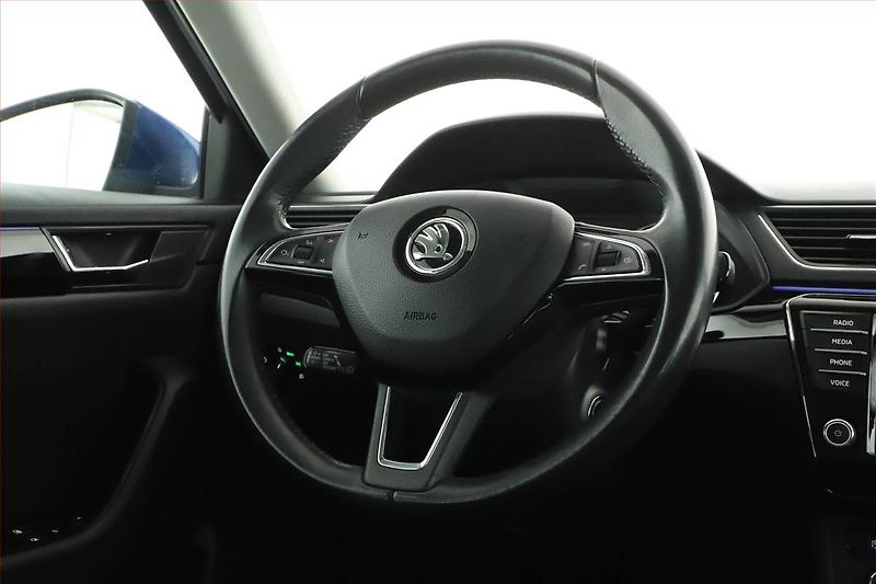 Škoda Superb (2017) 2.0 TDI, Automat, Kůže, Navi - fotka 8 z 21