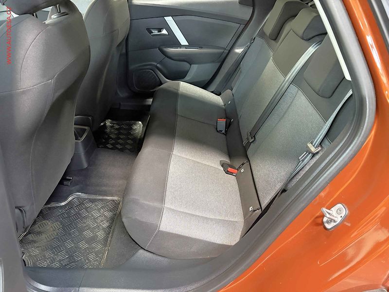 Citroën C4 (2021) 1.2PT, 1.maj,ČR, servis - fotka 10 z 14