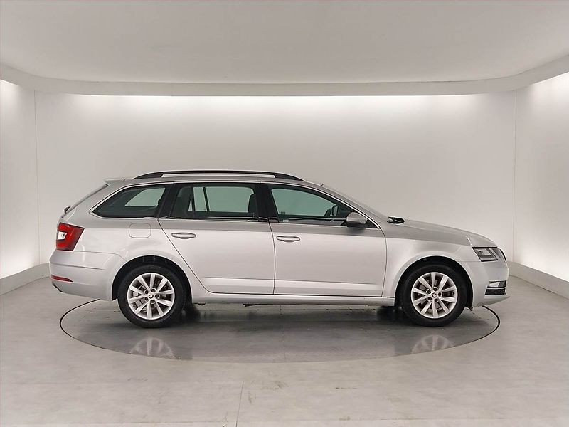 Škoda Octavia (2019) Style 1.5 TSI G-TEC, Automat - fotka 6 z 21