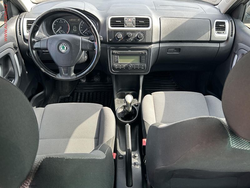 Škoda Fabia (2008) 1.2 12V, ČR, AC, park.asist - fotka 8 z 14