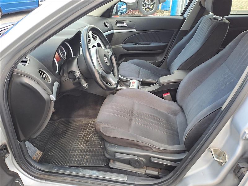 Alfa Romeo 159 1,9 JTD - fotka 5 z 13