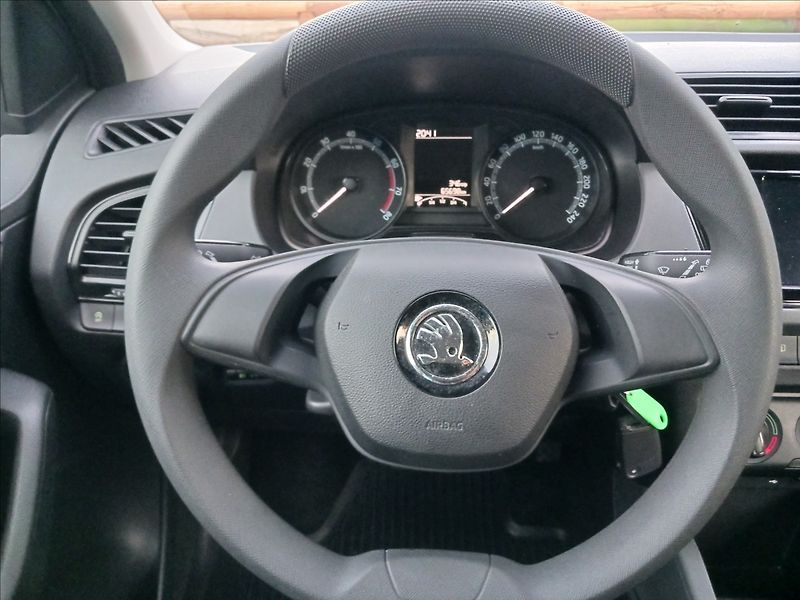 Škoda Fabia 1,0 III FC ACT, 1 Majitel - fotka 13 z 24