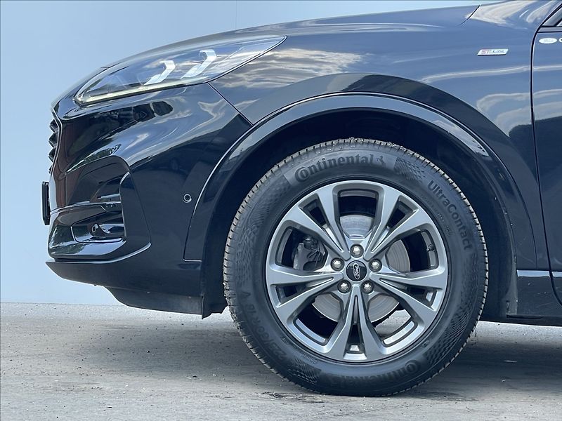 Ford Kuga 2,0 EcoBlue AWD A8 ST-Line X - fotka 19 z 23