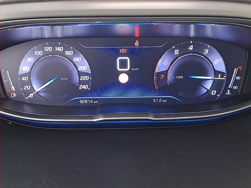 Peugeot 3008 (2017) 1.2 PureTech, Serv.kniha, Navi - fotka 11 z 19