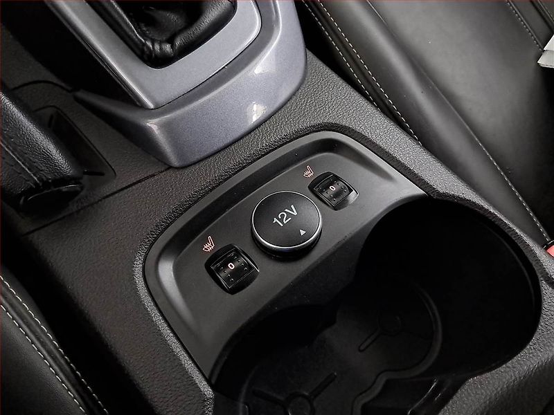 Ford Focus (2013) 1.0 EcoBoost, Tempomat - fotka 17 z 19