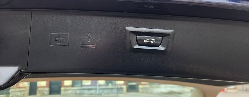 BMW Řada 5 (2015) 530XD*LED*PLNÝ*SERVIS*COMBI* - fotka 26 z 50