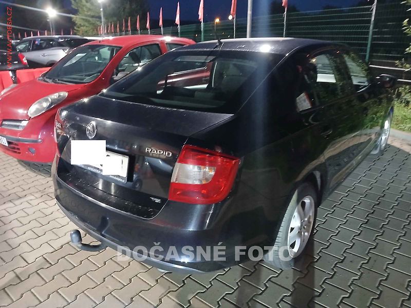 Škoda Rapid (2013) 1.2TSI, 1.maj,ČR, AC - fotka 2 z 2