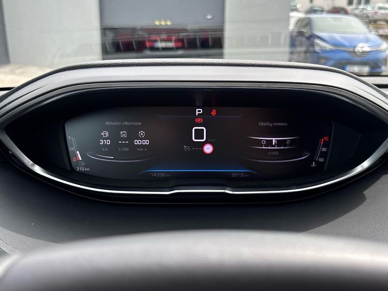 Peugeot 5008 Allure Pack - fotka 11 z 30