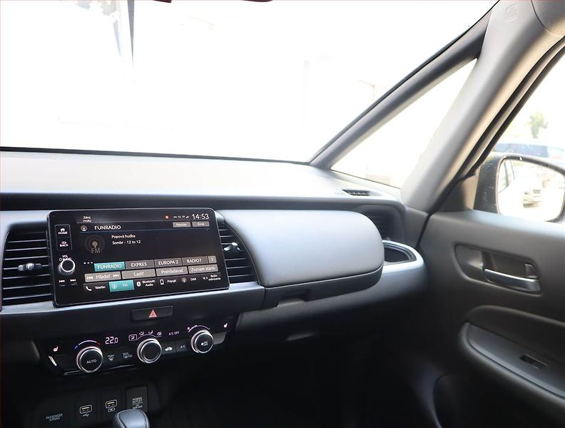 Honda Jazz (2022) 1.5 e:HEV, Automat, Serv.kniha - fotka 8 z 17
